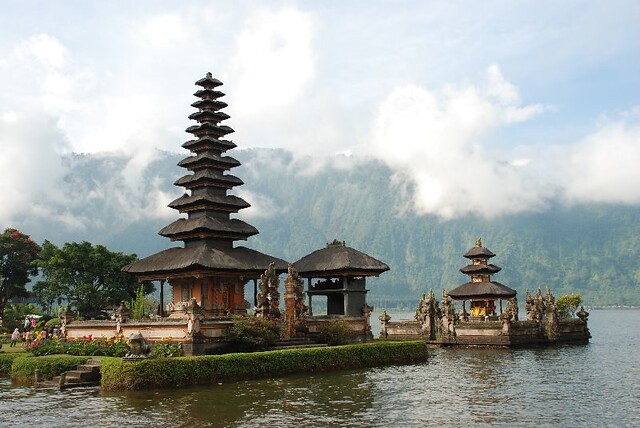Bali Ulun Danu Beratan